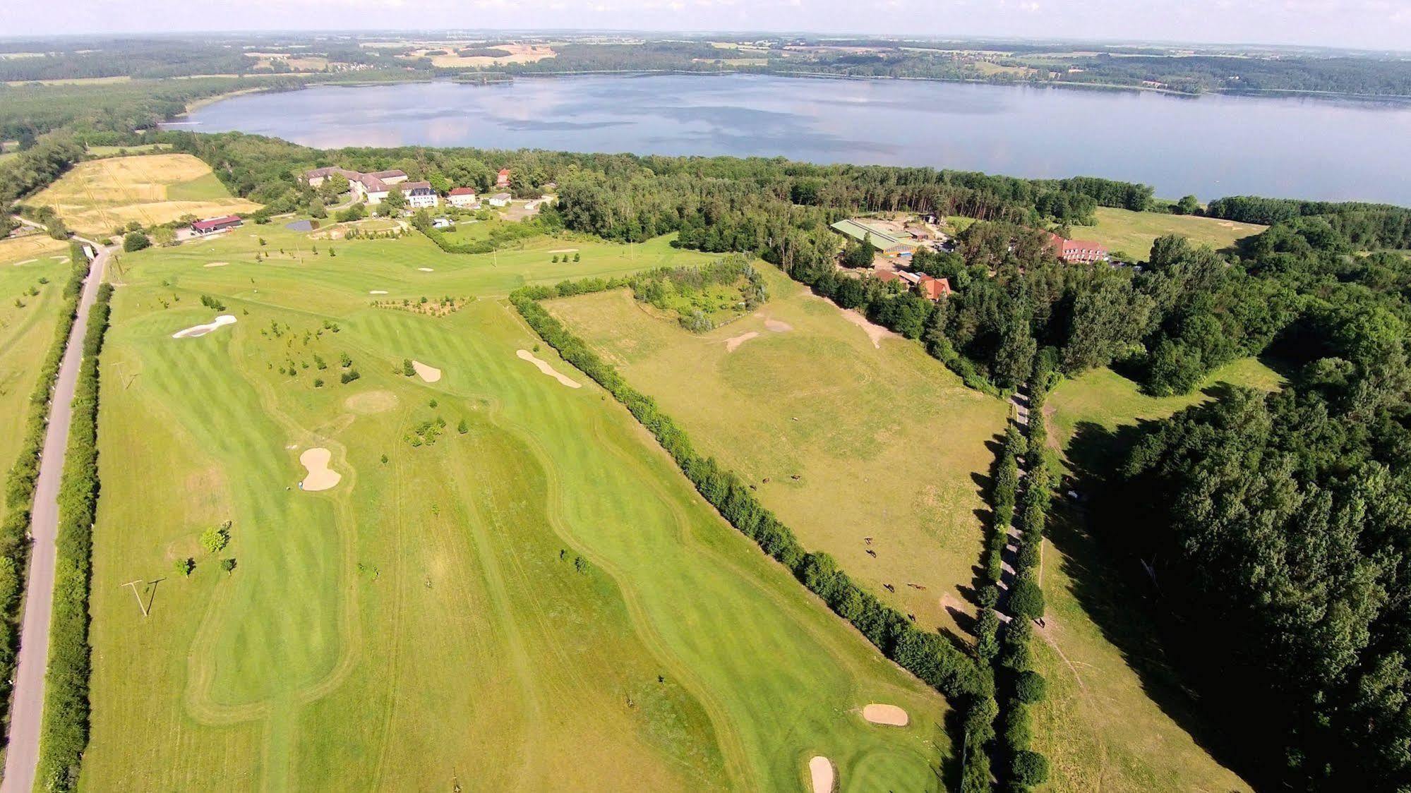 Bornmuehle Hotel Gross Nemerow Bagian luar foto